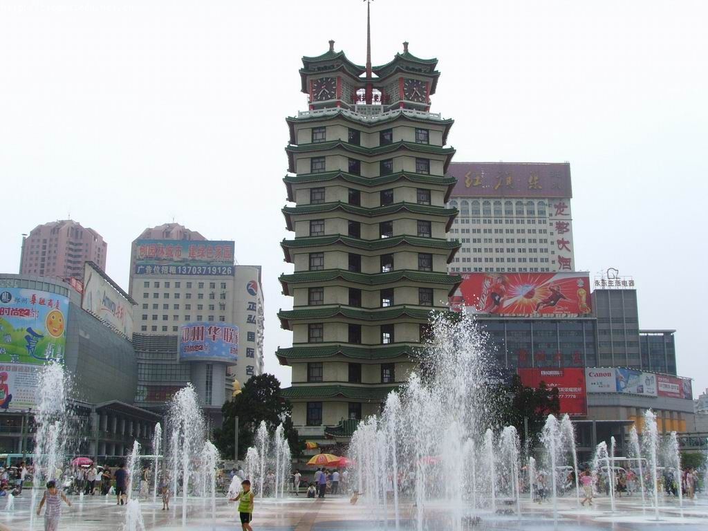 100萬(wàn)能買(mǎi)什么房:國(guó)內(nèi)二三線城市蝸居生活揭秘