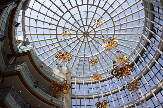 青島最大單體購物中心開業