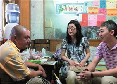 刻章救妻丈夫獲好心人捐助病妻10年透析費