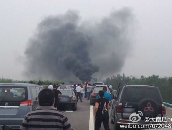 G20高速車輛自燃