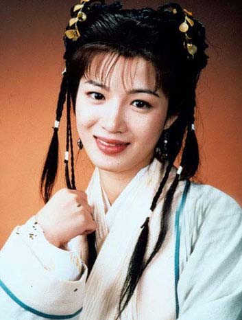 在古裝劇中，陳少霞算得上是“金牌配角”，許多角色都堪稱經(jīng)典