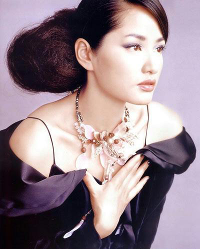 在古裝劇中，陳少霞算得上是“金牌配角”，許多角色都堪稱經典