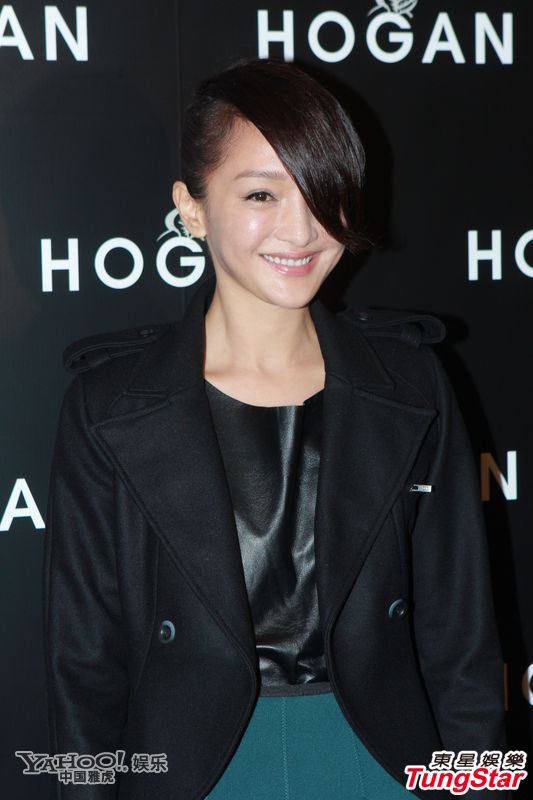 周迅一身酷黑頭發遮半邊臉 徐濠縈黑紗透視爭艷