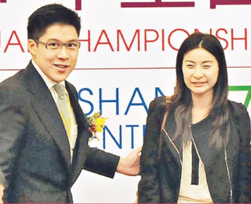 郭晶晶霍啟剛恩愛瞬間