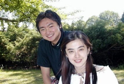 網友曬王祖賢合影 素顏賣萌清秀迷人