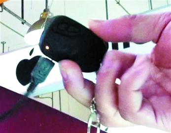 身邊有耳，手機鋼筆鑰匙在竊聽