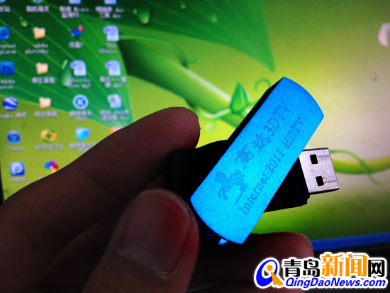 萬能電視棒號稱收看上千臺 能看成人視頻 萬能電視棒號稱收看上千臺 能看成人視頻