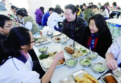 孩子們，你們午餐吃得好嗎？