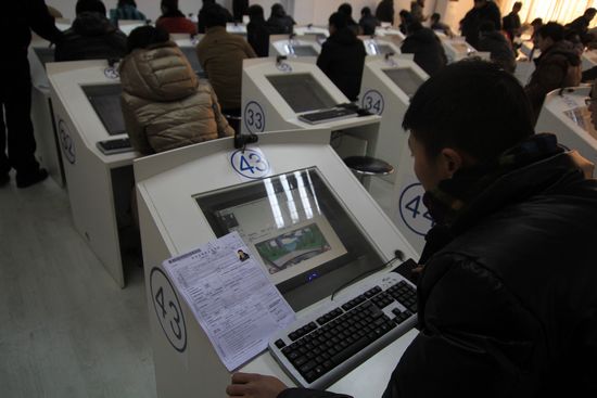 直擊青島新規駕考首日 考生吐槽難過高考