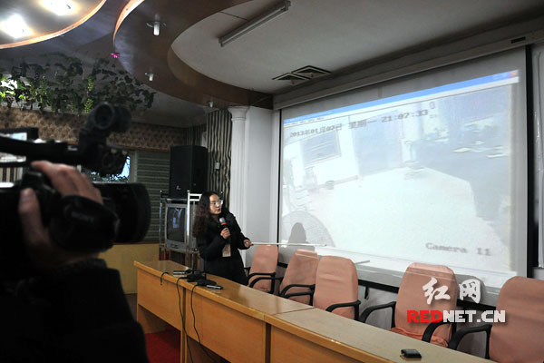 (詳細介紹當晚的監控錄像內容。)