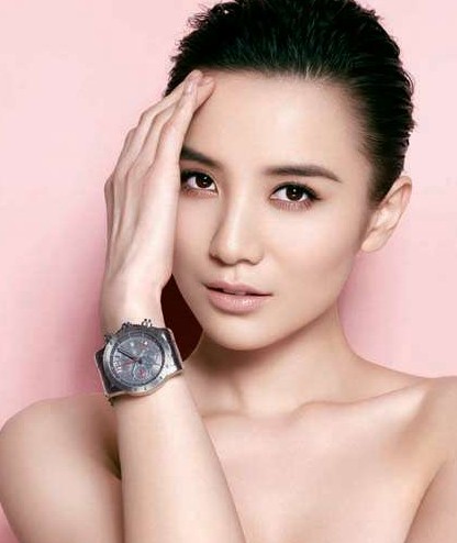 揭白富美女星成剩女內(nèi)幕：宋慧喬孫菲菲公開(kāi)征婚仍難嫁