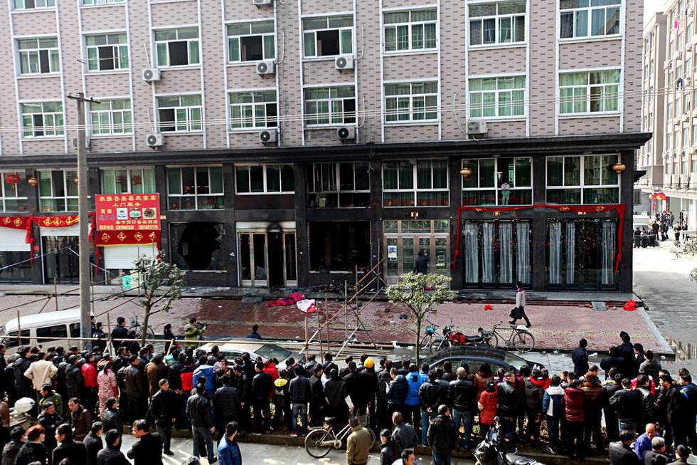 高清：浙江溫嶺居民樓突發火災 8人死亡