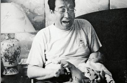 李雙江老來得子。