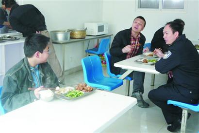 興趣班“逼”孩子離家出走 興趣班“逼”孩子離家出走