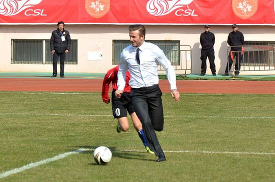 本網直擊小貝青島行:迷人笑容醉島城